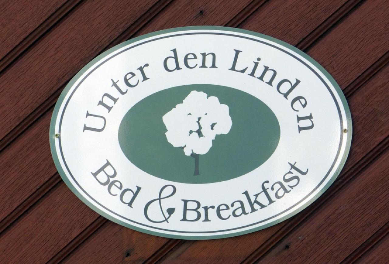 Bed And Breakfast Unter Den Linden Nördlingen Exteriör bild