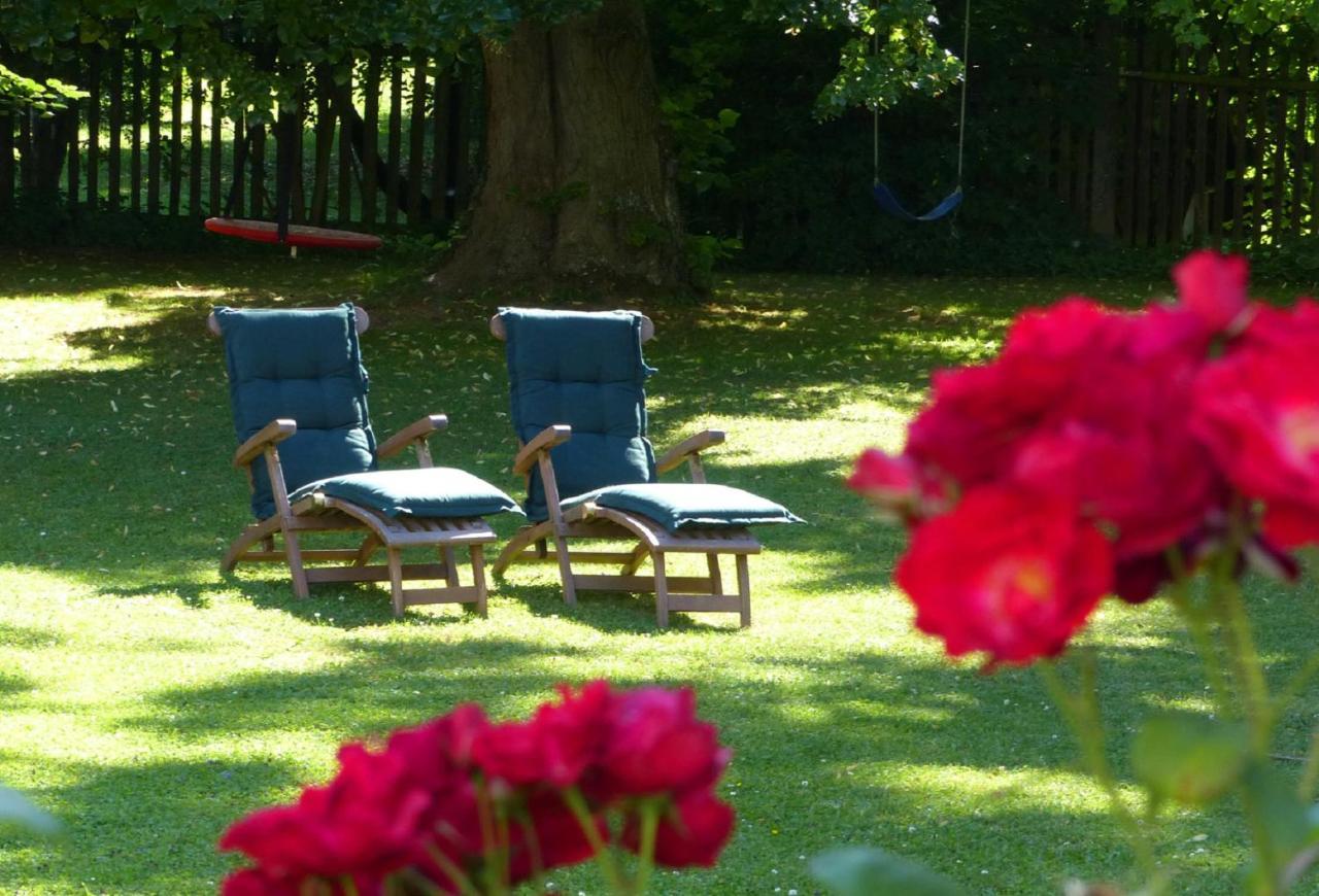 Bed And Breakfast Unter Den Linden Nördlingen Exteriör bild