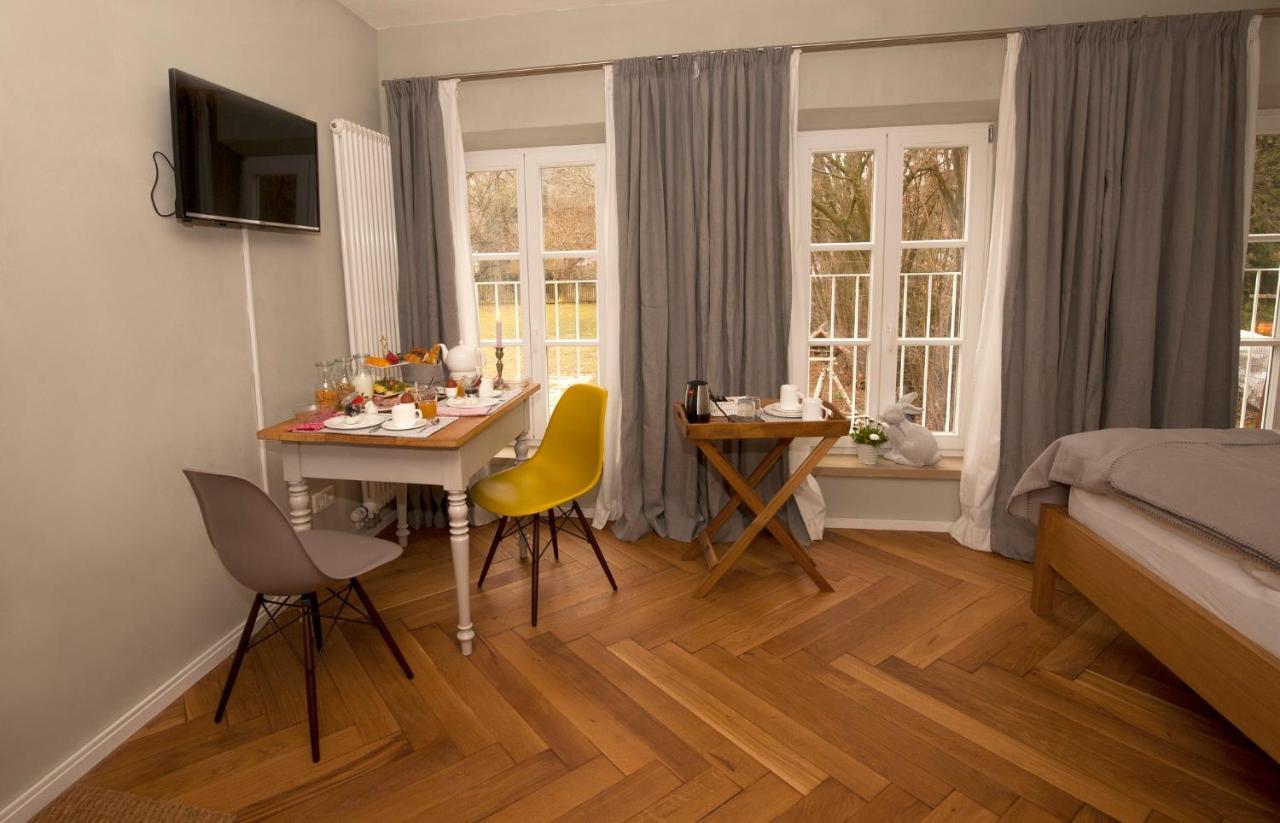 Bed And Breakfast Unter Den Linden Nördlingen Exteriör bild