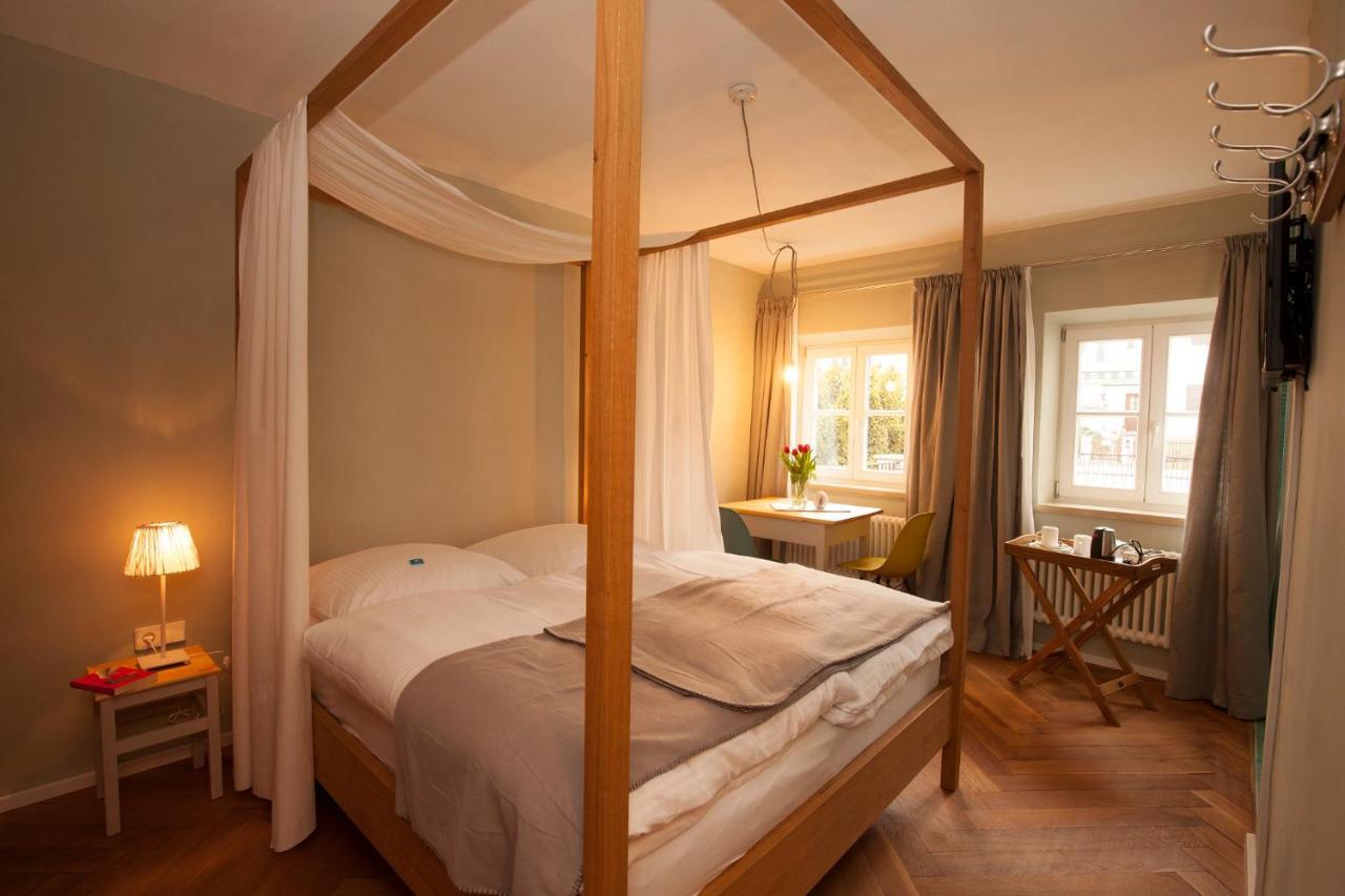 Bed And Breakfast Unter Den Linden Nördlingen Exteriör bild